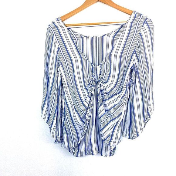 𝅺drew Anthropologie Shirt Vertical Striped Knot‎ Back Top White Blue Size Small - Picture 2 of 5